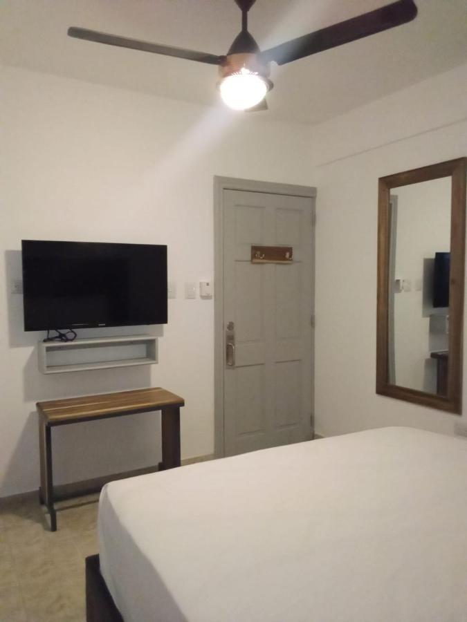 Hostal Marina Samana 外观 照片