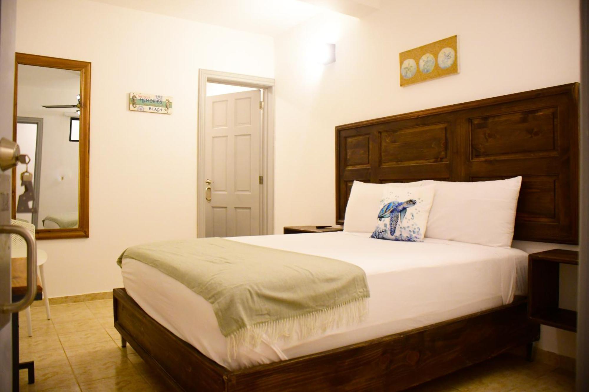 Hostal Marina Samana 外观 照片