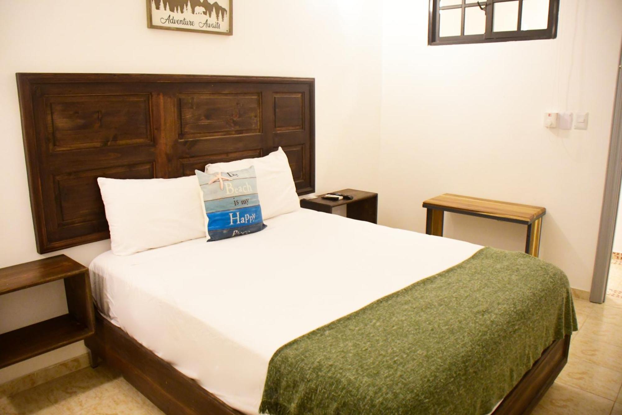 Hostal Marina Samana 外观 照片