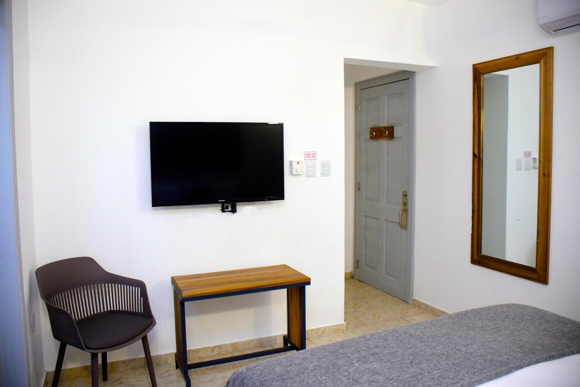 Hostal Marina Samana 外观 照片